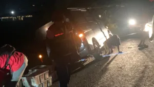 Mobil Tergelincir ke dalam Sawah di Bantul, Diduga Karena Jalan Sempit dan Licin