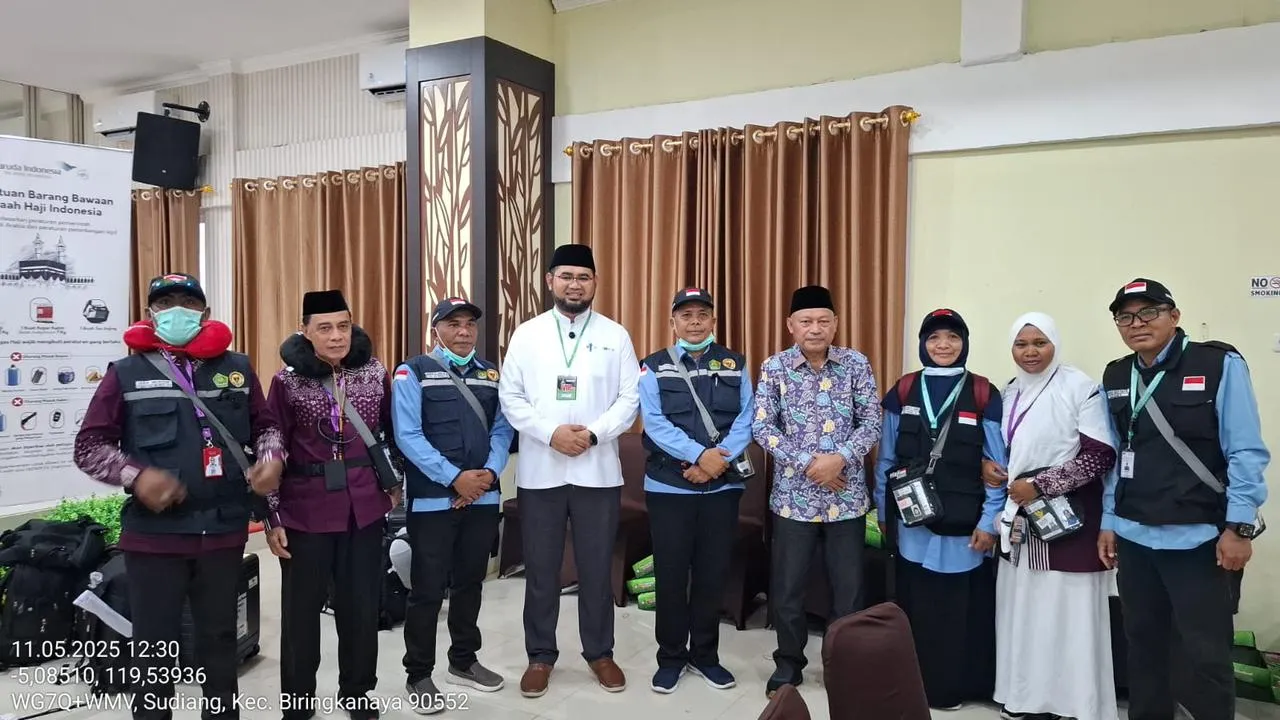 Wagub Maluku Utara Lepas Jamaah Haji Kloter 15 ke tanah suci