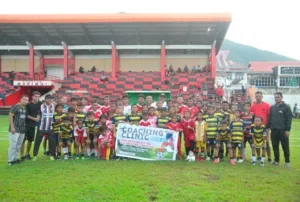 Mantan Pelatih Timnas U-17 Iwan Setiawan Hadir Beri Coaching Clinic, Bangkitkan Semangat Pemain Muda Tidore