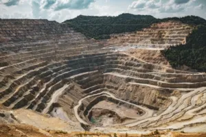 Dari Tambang ke Tubuh: Deretan Penyakit Akibat Aktivitas Pertambangan