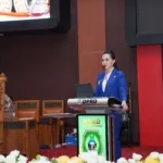 Gubernur Sherly Laos menghadiri rapat DPRD untuk mengesahkan RPJMD Maluku Utara 2025–2029 di Sofifi.