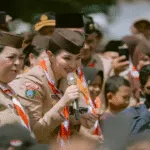 Potret resmi Sherly Tjoanda Laos, Gubernur Maluku Utara, tersenyum