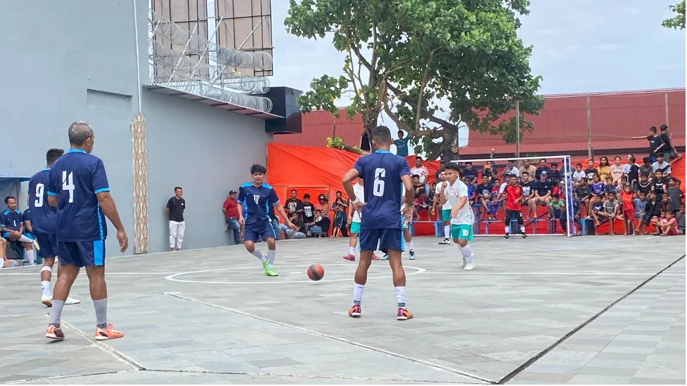 Semarak HUT RI ke-80 Kelurahan Makassar Timur dengan lomba 17 Agustus warga