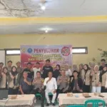 Suasana penyuluhan bahaya narkoba di Balai Desa Karangmanggis bersama mahasiswa KKN dan BNN Kendal
