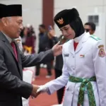Pengukuhan Paskibraka Maluku Utara 2025 oleh Wakil Gubernur KH. Sarbin Sehe di Aula Nuku, Kantor Gubernur Maluku Utara.