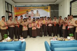 Wagub Maluku Utara Sarbin Sehe melepas kontingen Pramuka Maluku Utara menuju Kemah Pramuka Berkebutuhan Khusus Nasional 2025 di Cibubur