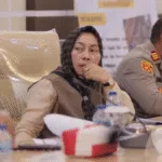 Anggota Komisi II DPRD Kota Ternate Sartini Hanafi saat menghadiri kegiatan Satpol PP Ternate di Kantor Wali Kota.