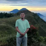 Ketua Umum SEMMI Cabang Yogyakarta Alif Kelrey memberikan pernyataan kepada media terkait desakan pemberhentian Ketua Umum PB SEMMI Bintang Wahyu Saputra di Yogyakarta.