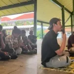 Dialog publik Komunitas Kutub Oase yang dihadiri mahasiswa dari berbagai perguruan tinggi di Yogyakarta saat membahas wacana Pilkada melalui DPRD, Kamis (22/1/2026), di Pendopo Universitas Widya Mataram. Dok. Balengko Space