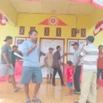 Warga Desa Pas Ipa menggelar aksi penyampaian aspirasi di depan Kantor Desa Pas Ipa, Kecamatan Mangoli Barat, Kabupaten Kepulauan Sula, Rabu (7/1/2026). (Istimewa)