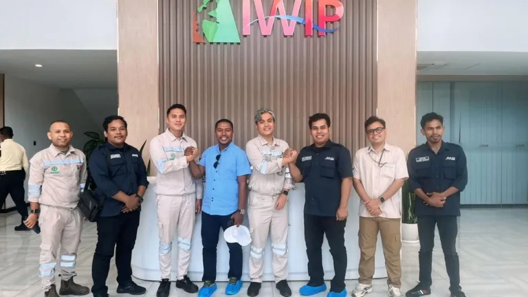 engurus DPD JMSI Maluku Utara melakukan kunjungan silaturahmi ke kantor manajemen PT IWIP di Weda. PT IWIP menyatakan komitmennya mendukung ekosistem informasi yang sehat dan transparan di wilayah lingkar industri. (Foto: Dok. JMSI Malut)