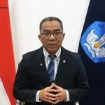 Menteri Pendidikan Tinggi, Sains, dan Teknologi, Brian Yuliarto, menyampaikan orasi ilmiah dalam Dies Natalis ke-76 Universitas Indonesia di Balai Sidang UI, Depok, Jawa Barat, Senin (2/2/2026). (Sumber: YouTube Universitas Indonesia)
