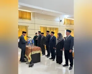 Dr. Lukman Tamhir, M.Pd saat pelantikan sebagai Kepala MAN 2 Tidore Kepulauan (Tikep).