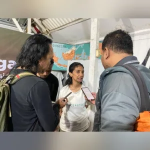 Warga Kawasi dan WALHI melaporkan dugaan Dampak Lingkungan Harita Nickel Obi ke lima lembaga negara terkait bencana banjir lumpur merah yang berulang.