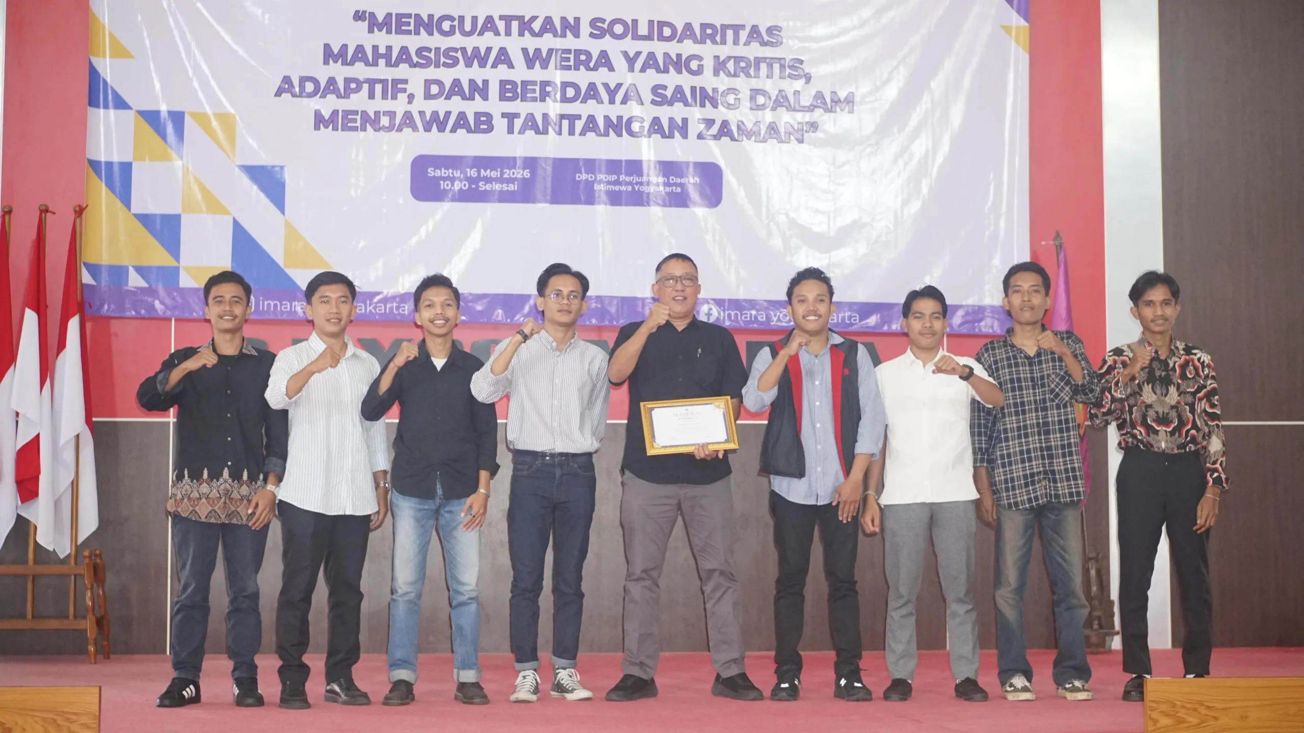 Pelantikan IMARA Yogyakarta Mahasiswa Wera sukses digelar di Gedung DPD PDIP DIY. Dorong generasi muda asal Bima menjadi agen perubahan yang adaptif.