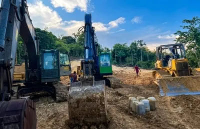 DLH Morotai Belum Turun Lapangan, Alat Berat Sudah Rambah 2 Hektare Lahan di Desa Bido.