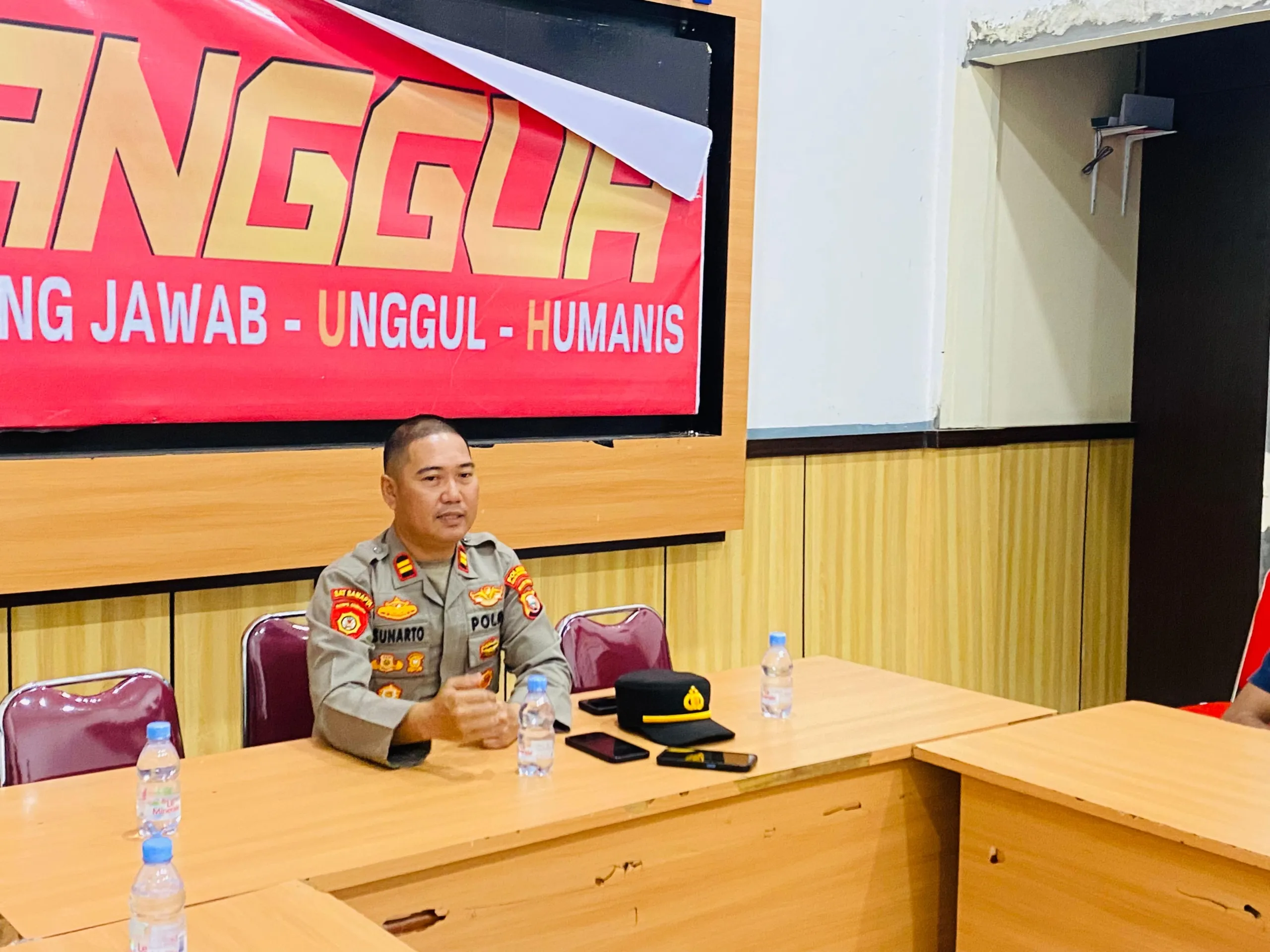Konferensi pers klarifikasi laka lantas di Polres Pulau Morotai