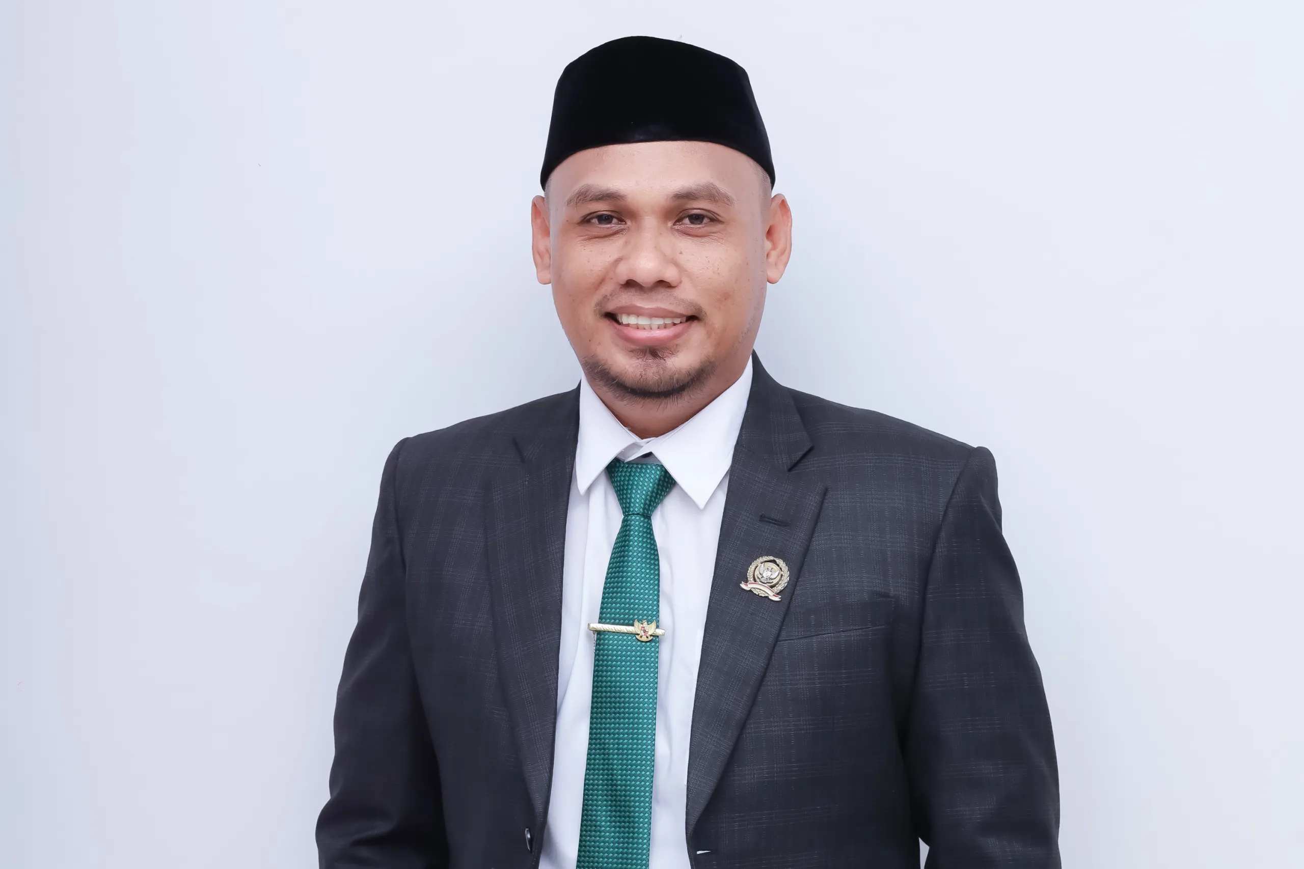 Anggota DPRD Morotai Naswin Rowo Apresiasi Kontingen MA, MTs, dan MI Juara Galatama II Maluku Utara