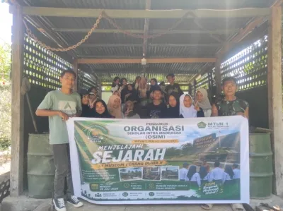 Belajar Langsung dari Jejak Sejarah: OSIM MTs Negeri 1 Pulau Morotai Kunjungi Museum Perang Dunia II