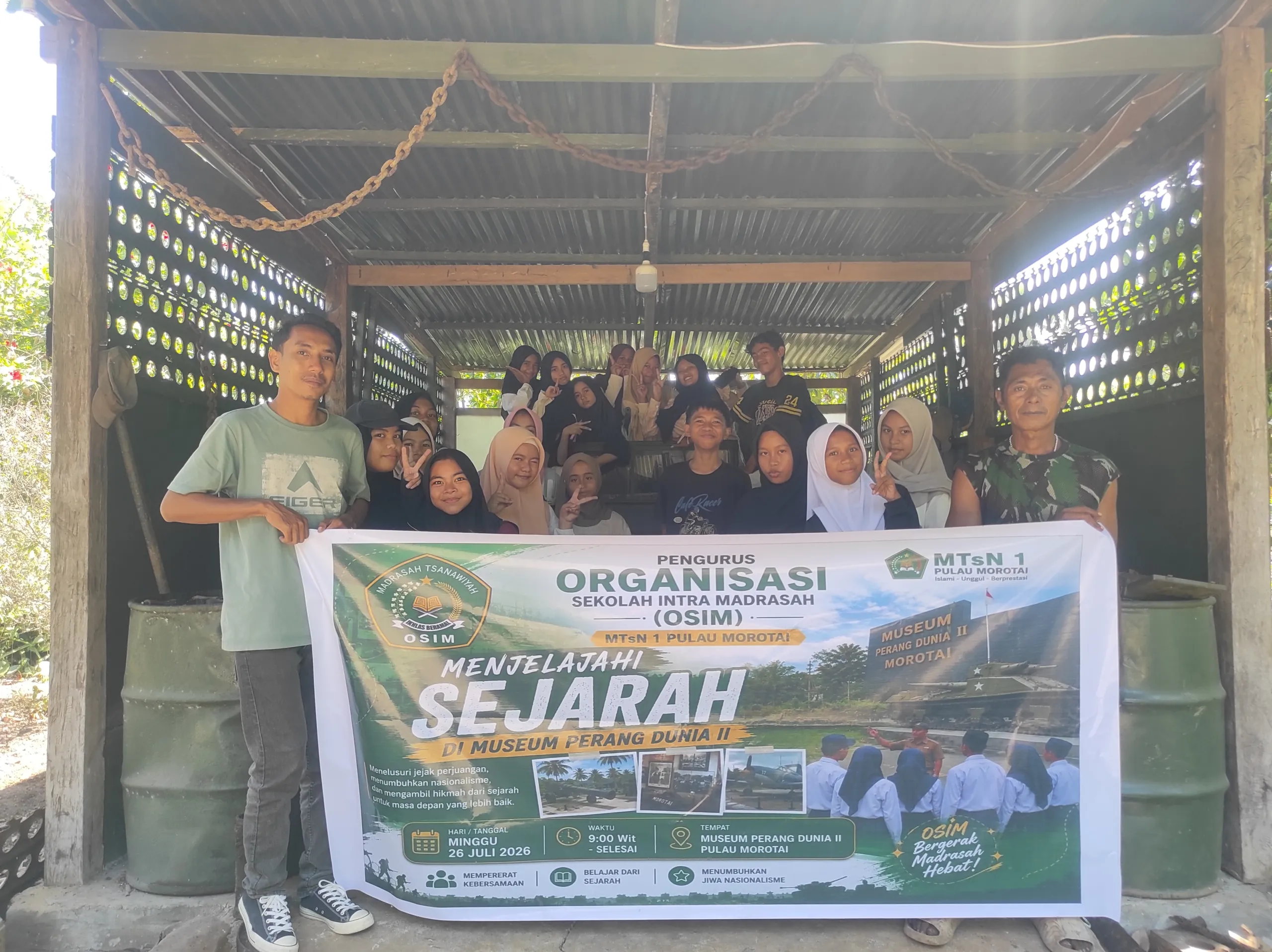 Belajar Langsung dari Jejak Sejarah: OSIM MTs Negeri 1 Pulau Morotai Kunjungi Museum Perang Dunia II