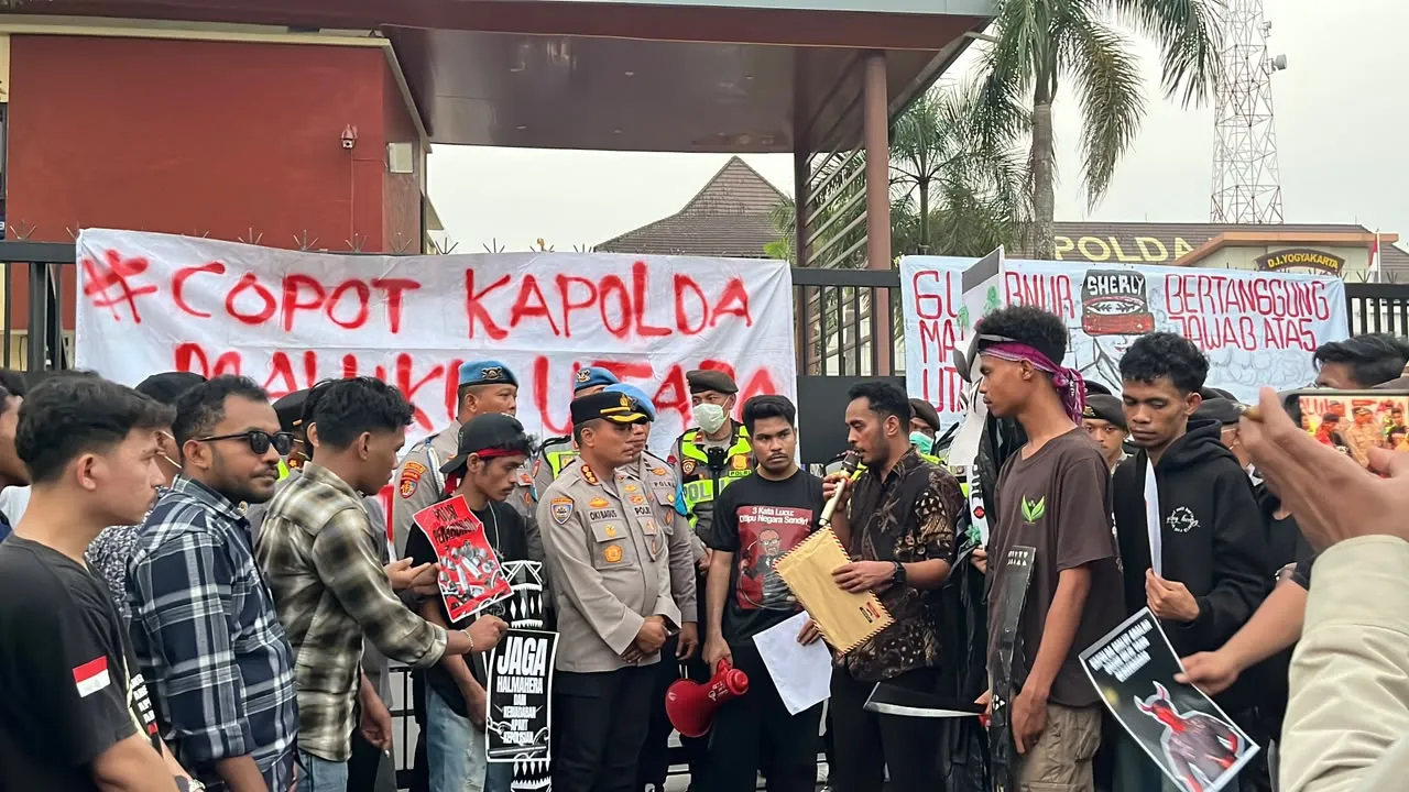 GEMPUR Yogyakarta Desak Kapolri Copot Kapolda Malut Aksi di Polda DIY