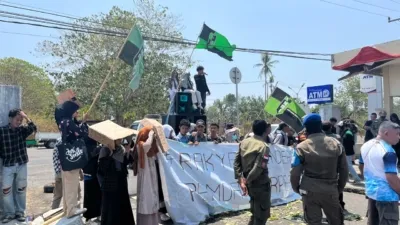HMI Cabang Morotai Tolak Morofest: Pemda Dinilai Lebih Pilih Seremonial daripada Tangani Karhutla